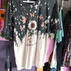 Women's Short Sleeve Graphic Tee - Black and Cream